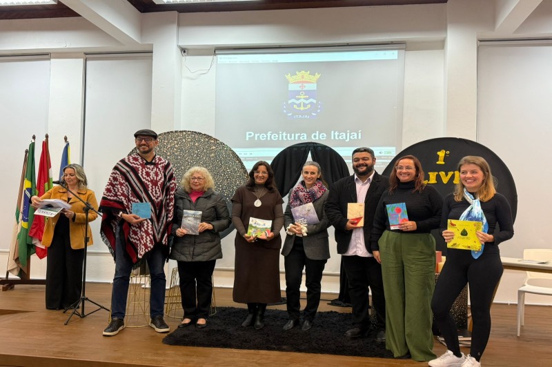 Lançamento do Edital Meu Primeiro Livro 2025 reúne escritores de Itajaí