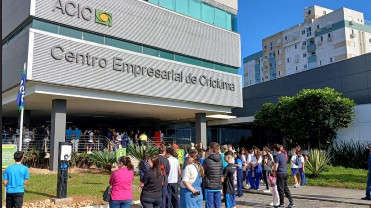 Com prêmios, associação empresarial de SC incentiva educação de qualidade