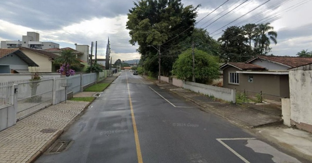 Casal é amarrado e torturado durante roubo em casa de Joinville