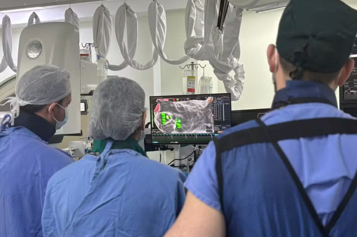 Hospital São José realiza procedimento inédito de ablação de fibrilação atrial em Criciúma