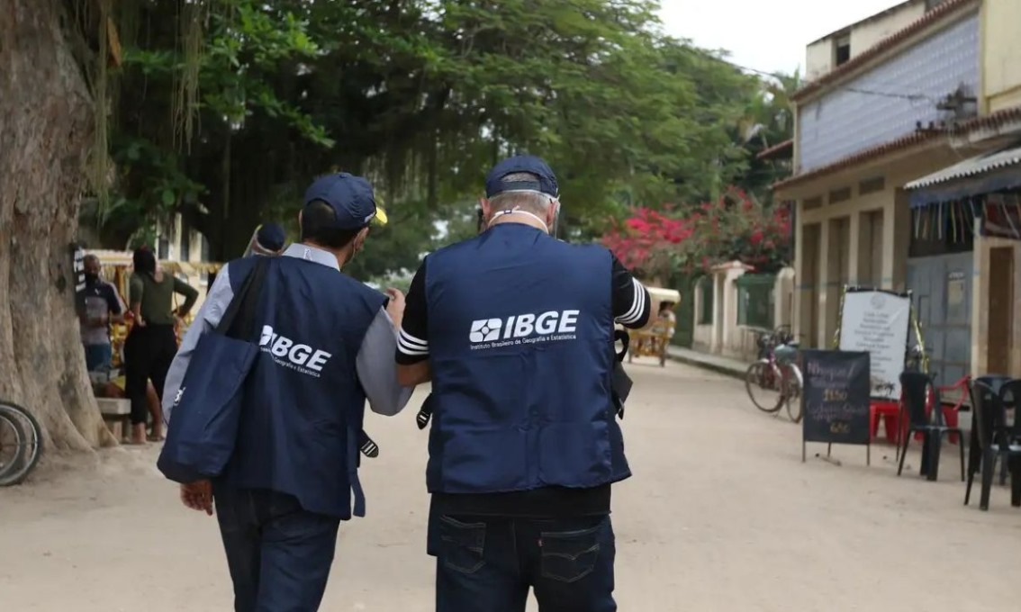 IBGE confirma quase 10 mil vagas em novo concurso: veja cargos e salários