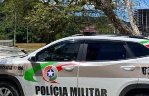 Criminosos armados invadem residência e roubam joias em Blumenau