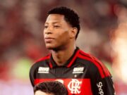 Flamengo acerta venda de Gonzalo Plata e Wallace Yan por mais de R$ 100 milhões