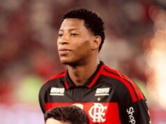 Flamengo acerta venda de Gonzalo Plata e Wallace Yan por mais de R$ 100 milhões