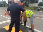 PREFEITURA DE GASPAR INSTALA DUAS LOMBADAS ECOLÓGICAS NO TREVO DA PAROLLI PARA AMPLIAR SEGURANÇA NO TRANSITO