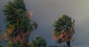 Tempestades com granizo e ventos de até 60 km/h colocam cidades do Oeste de SC em alerta