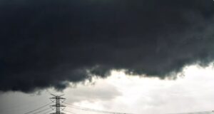 Ciclone se forma nesta quinta-feira e leva ventos acima de 100 km/h ao Sul e Sudeste com risco de tornado no RS