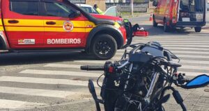 Motociclista e motorista ficam feridos após batida em Gaspar
