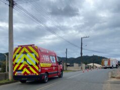Tarde de domingo tem duas quedas de moto e três pessoas feridas em Ilhota