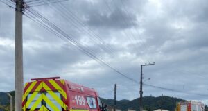 Tarde de domingo tem duas quedas de moto e três pessoas feridas em Ilhota