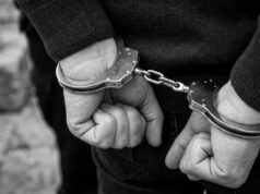 Homem é preso após ameaçar esposa e filha e arrombar porta de residência em Ascurra