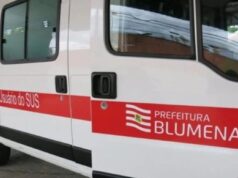 Mãe relata espera de quase 24 horas por ambulância para levar bebê de quatro meses para casa em Blumenau