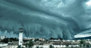 Ciclone extratropical aumenta risco de temporais e chuva de até 300 mm no Paraná e em Santa Catarina