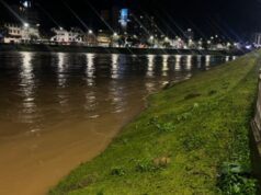 Blumenau mantém alerta máximo para enchente após rápida elevação do Rio Itajaí-Açu