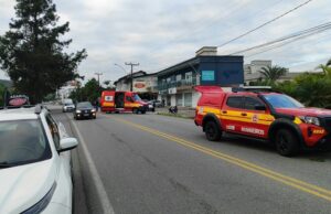 Motociclista fica ferido após batida com carro em Gaspar