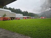 Incêndio em galpão da empresa Cremer é controlado pelo Corpo de Bombeiros em Blumenau