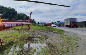 Motociclista de 32 anos morre após colidir na traseira de caminhão na BR-470, em Gaspar