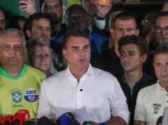 Flávio Bolsonaro não reconhece resultado do 2º turno e anuncia que pedirá anulação das eleições