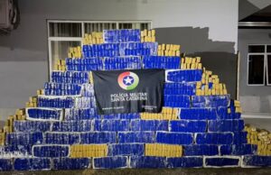 Mais de 1 tonelada de maconha é apreendida em caminhão e seis são presos em Barra Velha