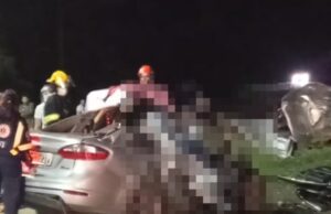 Acidente entre carro e caminhão deixa quatro mortos e três feridos na BR-470, em Lontras