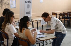 Eleitores que faltaram ao primeiro turno podem votar normalmente no segundo turno das Eleições 2026